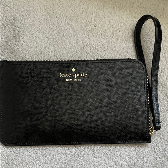 kate spade Handbags - Kate Spade Black Zip Wristlet